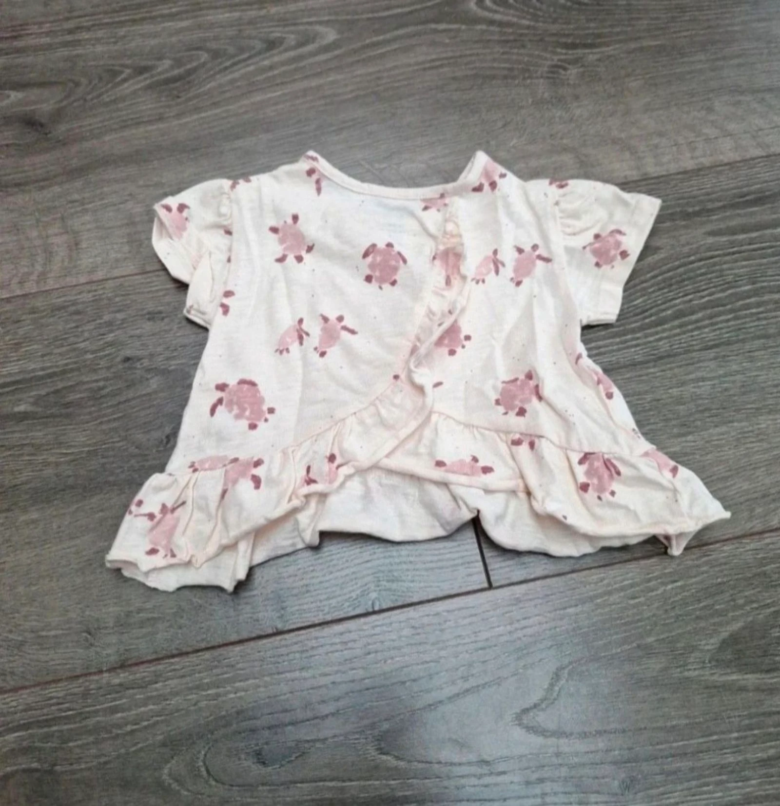 Play Up baby shirt 3M new condition pink print – photo 3
